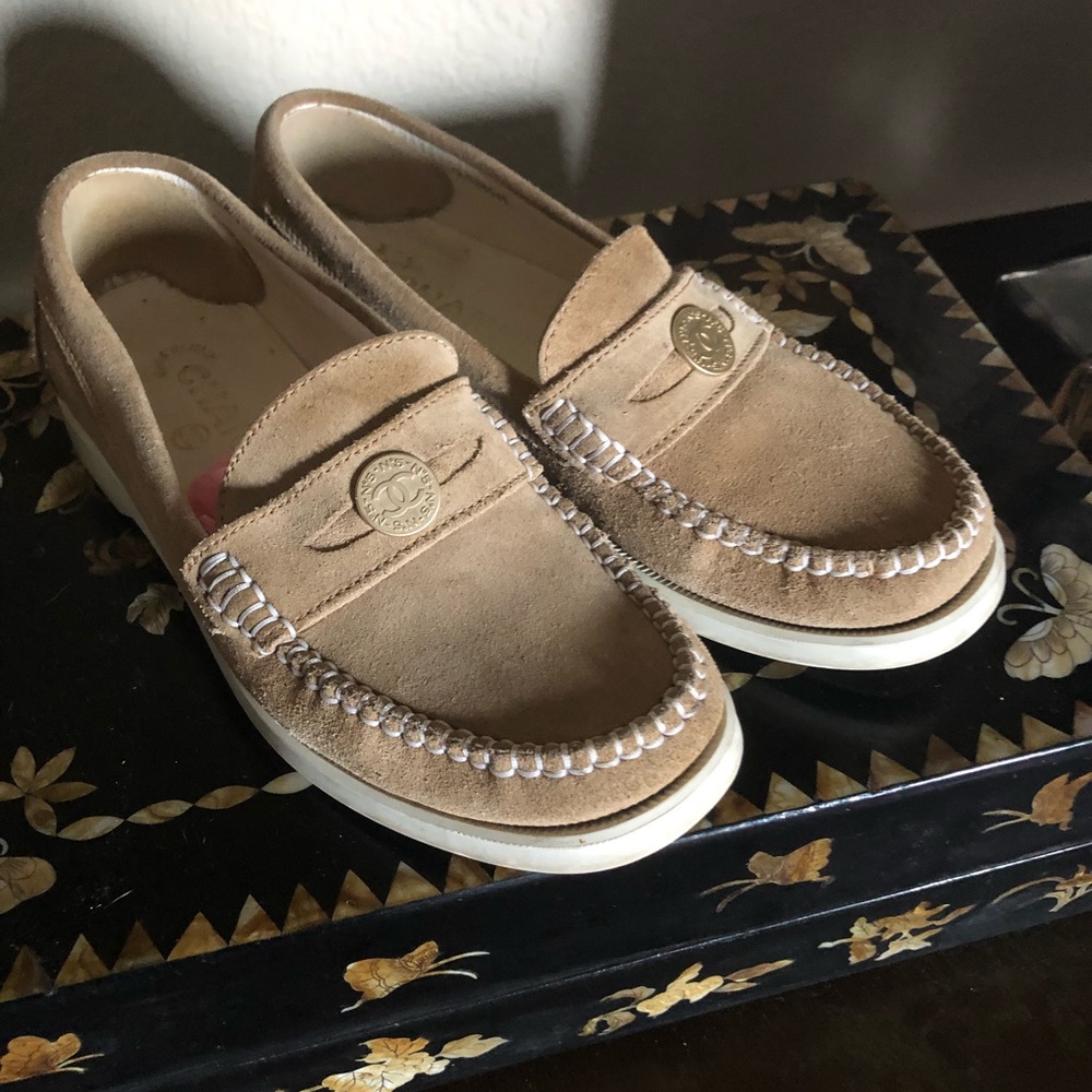 Chanel No. 5 Carmel suede loafers, PERFECT!!